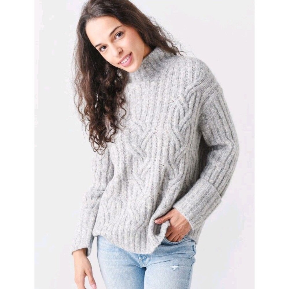 Vince Mirrored Cable Turtleneck Braid Alpaca & Wool Sweater Rib Knit Chunky Sz M